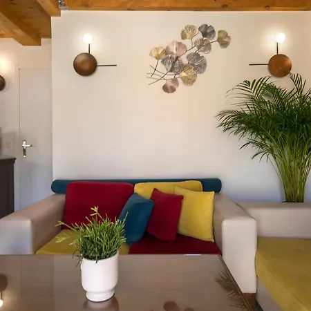 Garden Chania فيلة *
